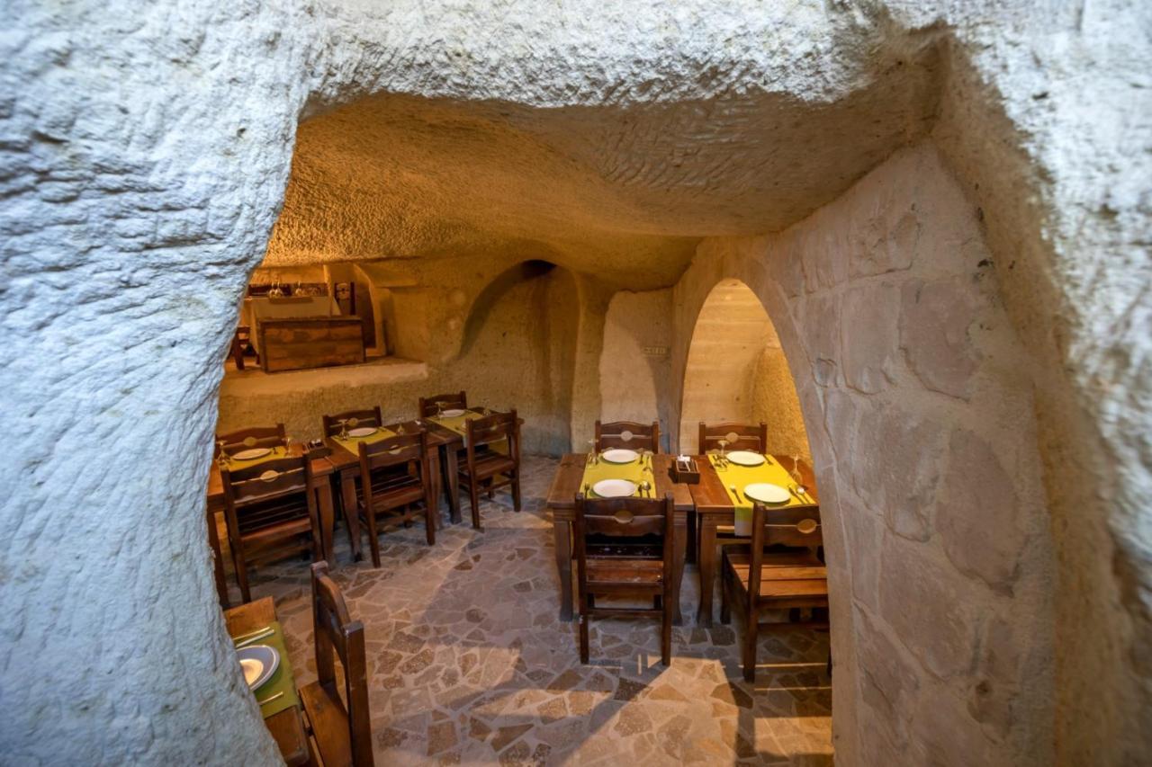 Sinasos Palace Cave Hotel 于尔居普 外观 照片
