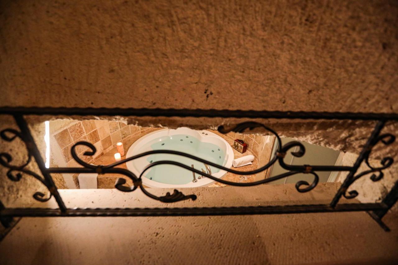Sinasos Palace Cave Hotel 于尔居普 外观 照片