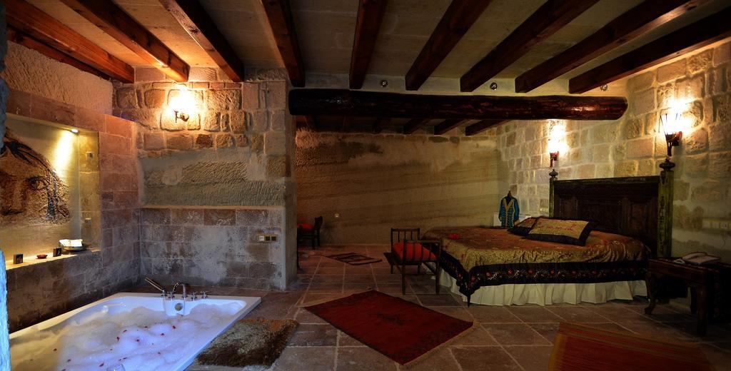 Sinasos Palace Cave Hotel 于尔居普 外观 照片