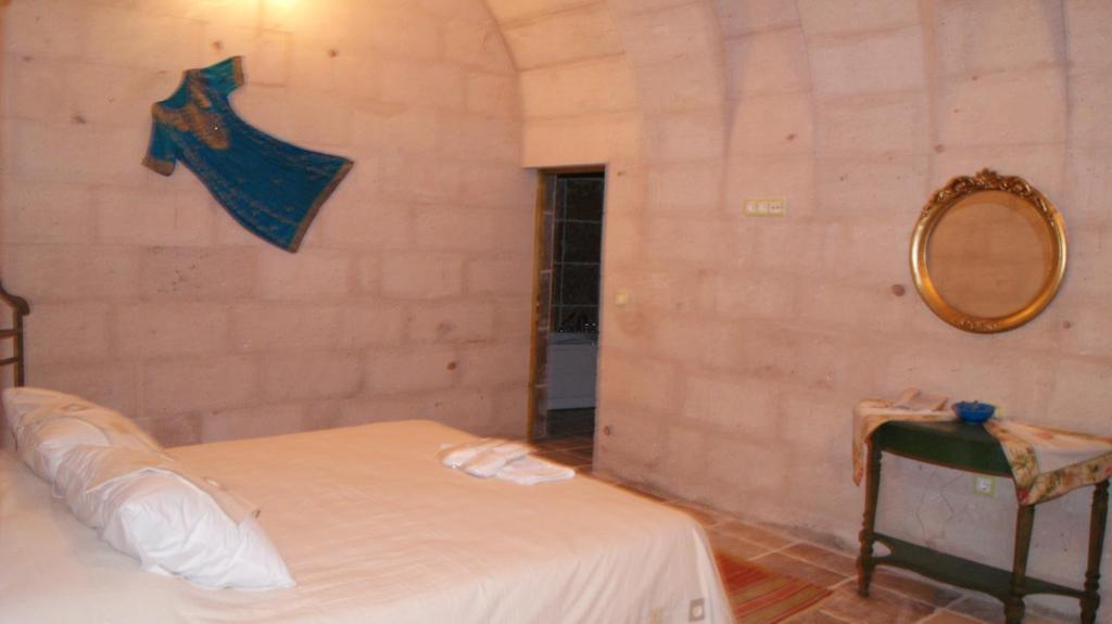 Sinasos Palace Cave Hotel 于尔居普 外观 照片